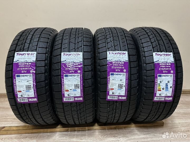 Tourador Winter Pro TSU2 215/55 R16 97V