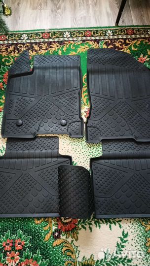 Резиновые коврики для Лада Веста