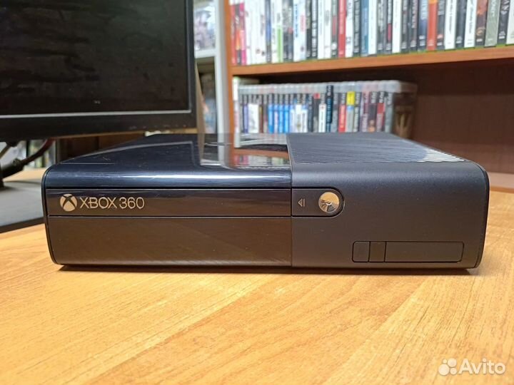 Xbox 360Е 250Gb FreeBoot 37 Игр Геймпад