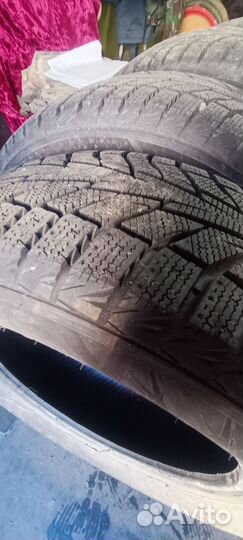 Hankook Winter I'Cept IZ2 215/60 R16