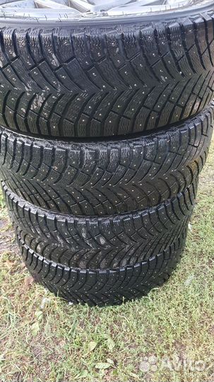 Michelin X-Ice North 4 SUV 235/55 R19 105T