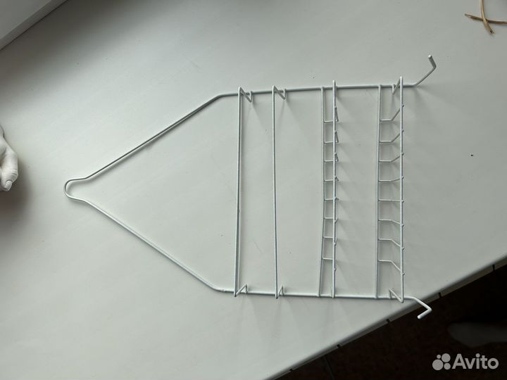 Подвесная полка в ванную