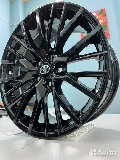 Диски R17 5x114.3 Toyota Camry, Rav4 Lexus RX, NX