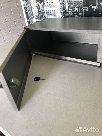 Сейф металлический