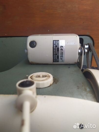 Швейная машинка бу 