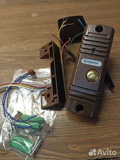 Вызывная видеопанель Tantos новая