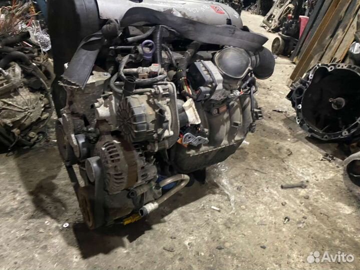 Двигатель к Citroen C4 1 RFN EW10J 2.0