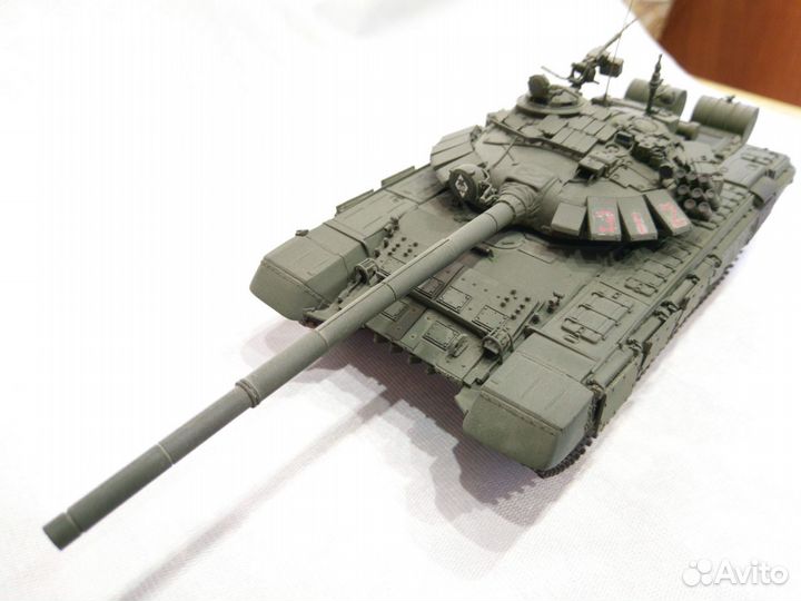 Модель танка Т-72Б мод. 1989г