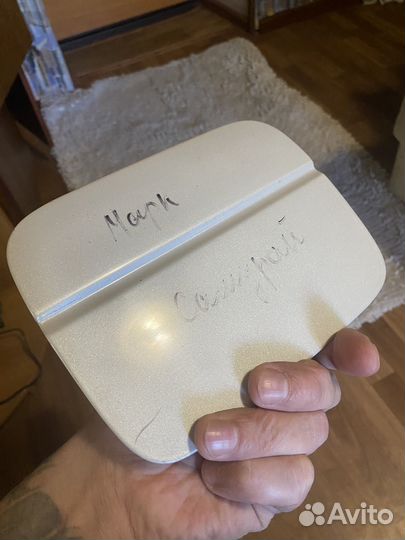 Лючок бензобака на toyota mark 2