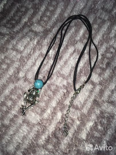 Подвеска лягушка