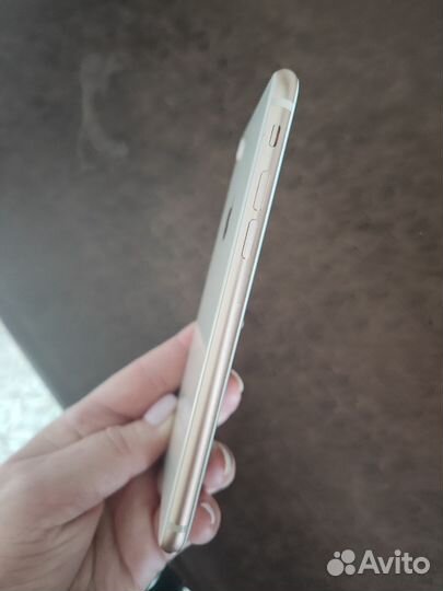 iPhone 8, 128 ГБ