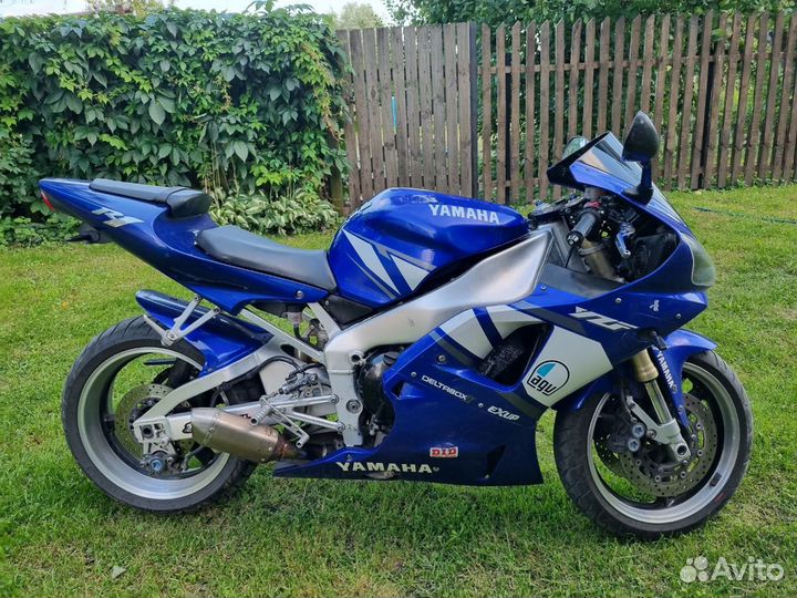 Yamaha r1