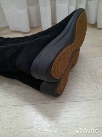 Сапоги новые,зимние, натуральная замша,41