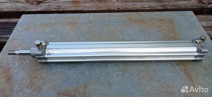 Пневмоцилиндр