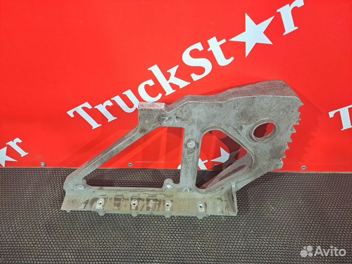 Кронштейн ящика акб Renault T, Volvo FH, Volvo FM