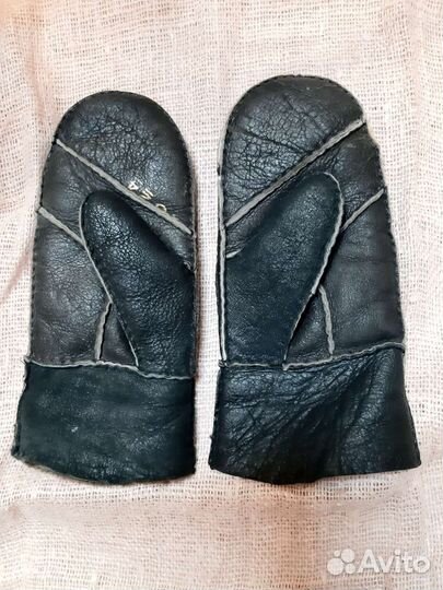 Варежки женские