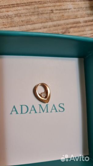 Золотая подвеска с бриллиантом