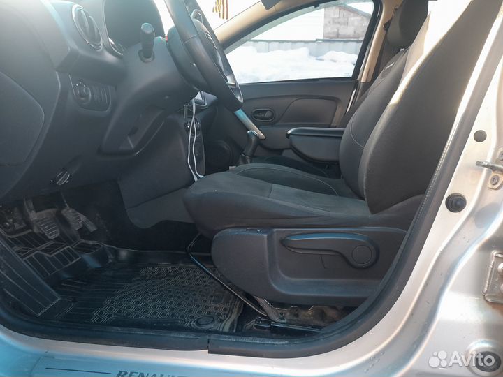 Renault Logan Stepway 1.6 МТ, 2020, 155 000 км