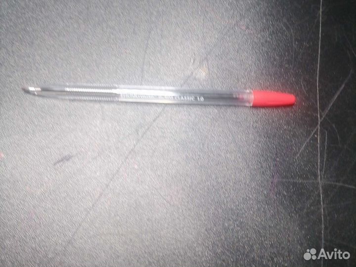 Ручка красная