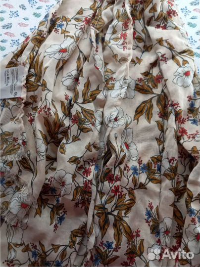 Палантин “C & A ” Весна. В упаковке (Германия)