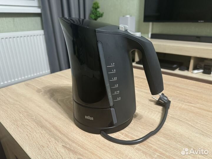 Чайник Braun S642351