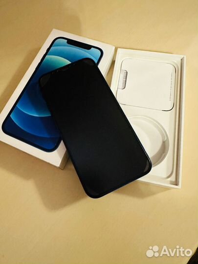 iPhone 12, 64 ГБ
