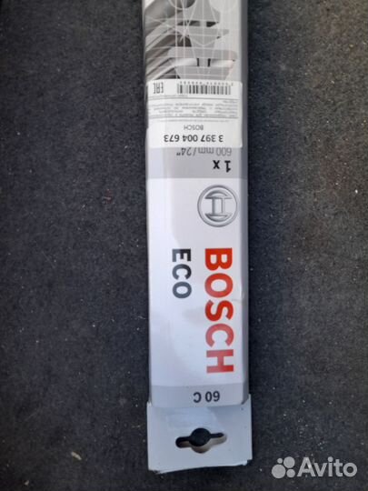 Дворник щетка Bosch каркасная под крючок