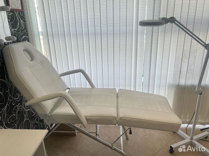 Массажная кушетка складная с отверстием