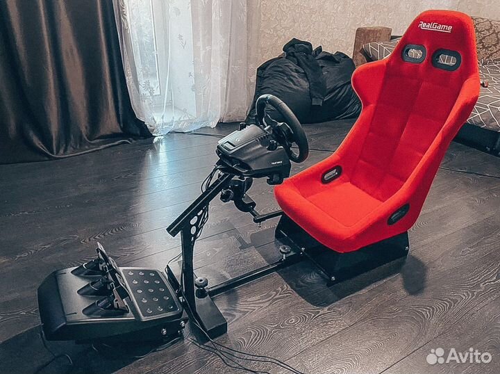 Кокпит RealGame для автосимулятора