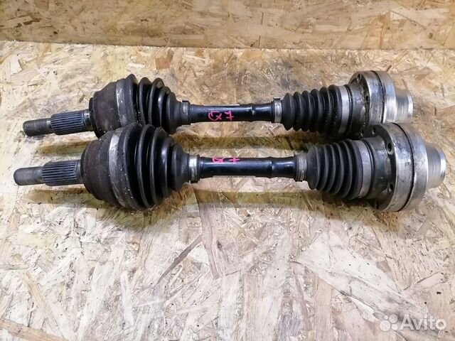 Привод передний Audi Q7 4L 4.2 BAR