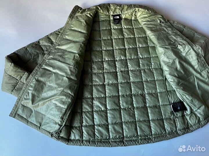 The North Face Thermoball куртка новая