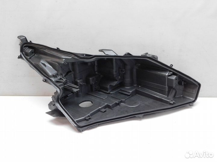 Фара правая Lexus LX570