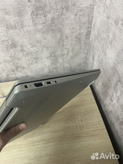Ноутбук asus
