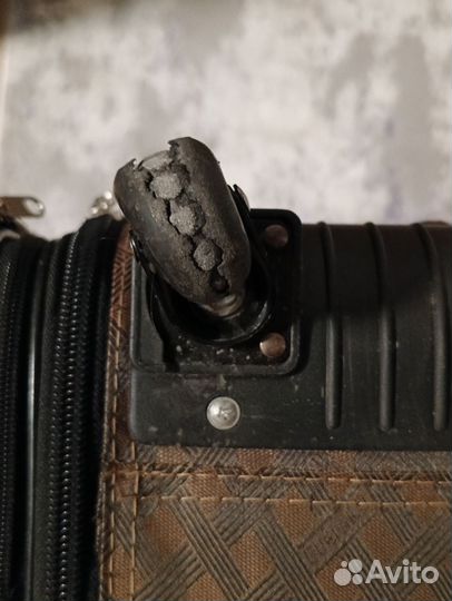 Чемодан дорожный red bobo