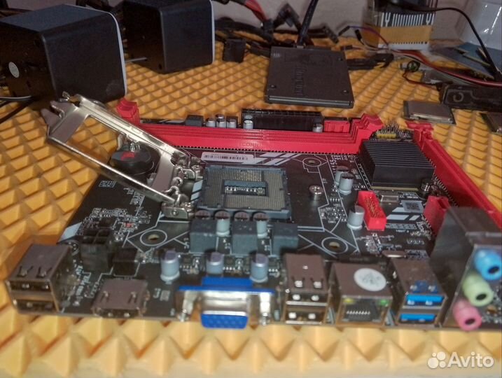 Материнская плата LGA 1155 B75