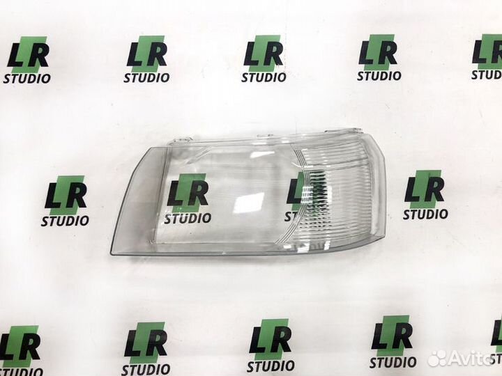 Стекло фары Freelander 2006-2010 левое