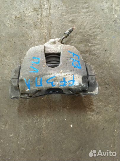 Суппорт передний левый