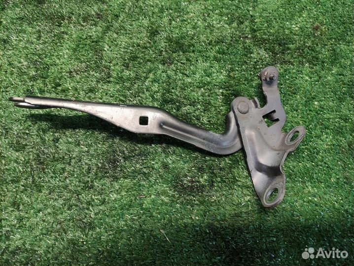 Петля капота левая Mazda 6 (GG) 2006