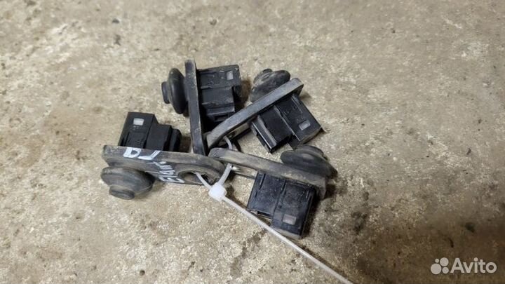 Концевики дверей Hyundai Elantra XD 1.8 G4GB 2005