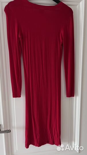 Красное платье