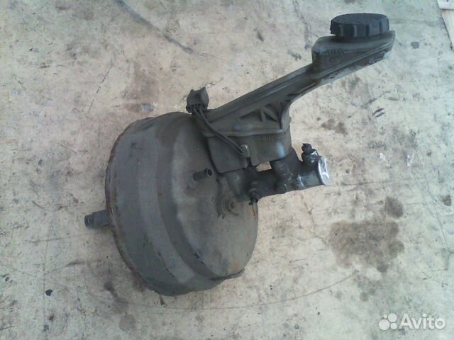 Главный цилиндр и усилитель Mazda Premacy