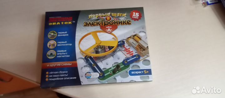 Электронный конструктор знаток