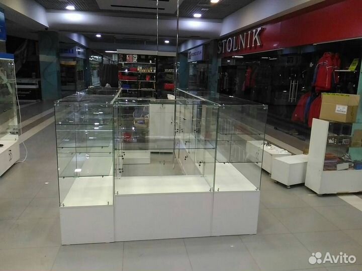 Витрины стеклянные Островок