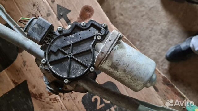 Моторчик стеклоочистителя перед skoda fabia