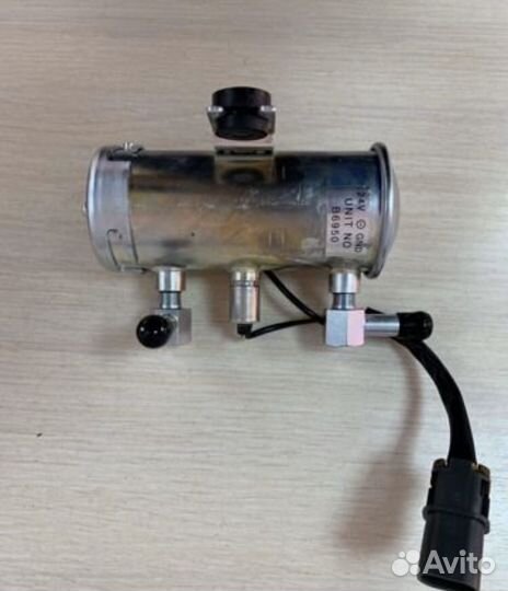 Насос подкачки топлива Hitachi