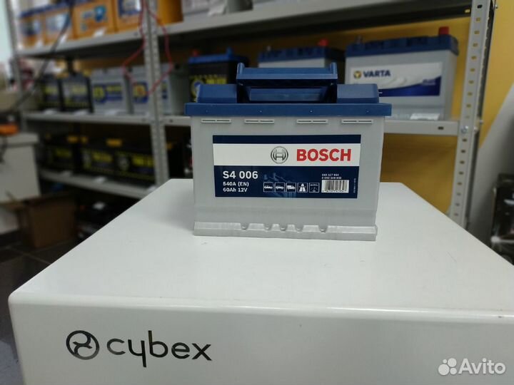 Аккумулятор 60Ah Bosch 540A S4 006 прямой