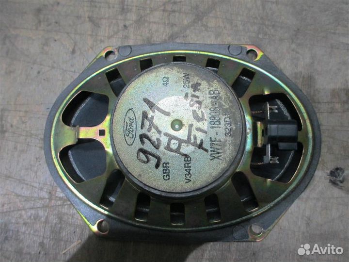 Динамик двери передней левой от Ford Fiesta 2001