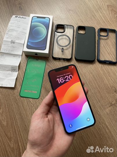 iPhone 12, 64 ГБ