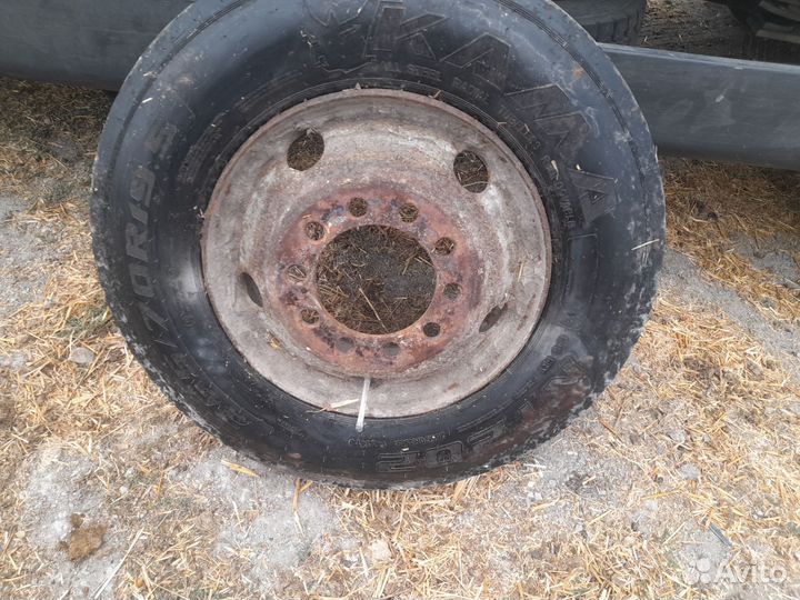 Колеса в сборе 265 70 19.5
