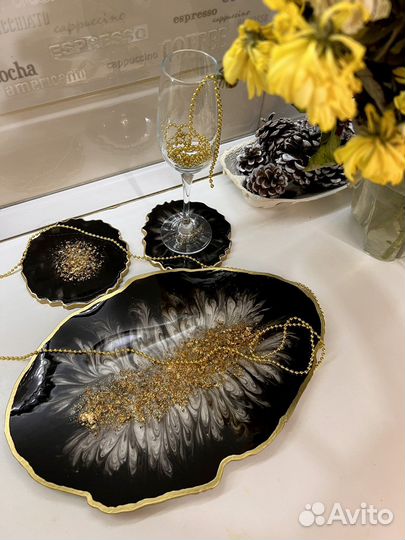 Сервировочный набор посуды